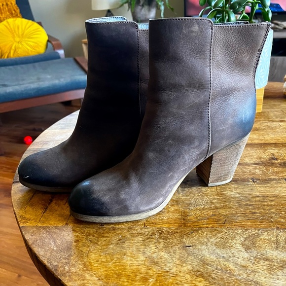 Ralph Lauren leather boots - Picture 3 of 6